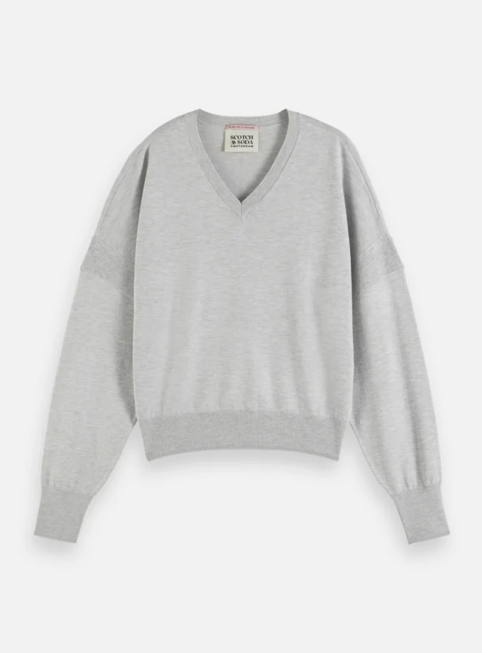 Core V-neck relaxed pullover