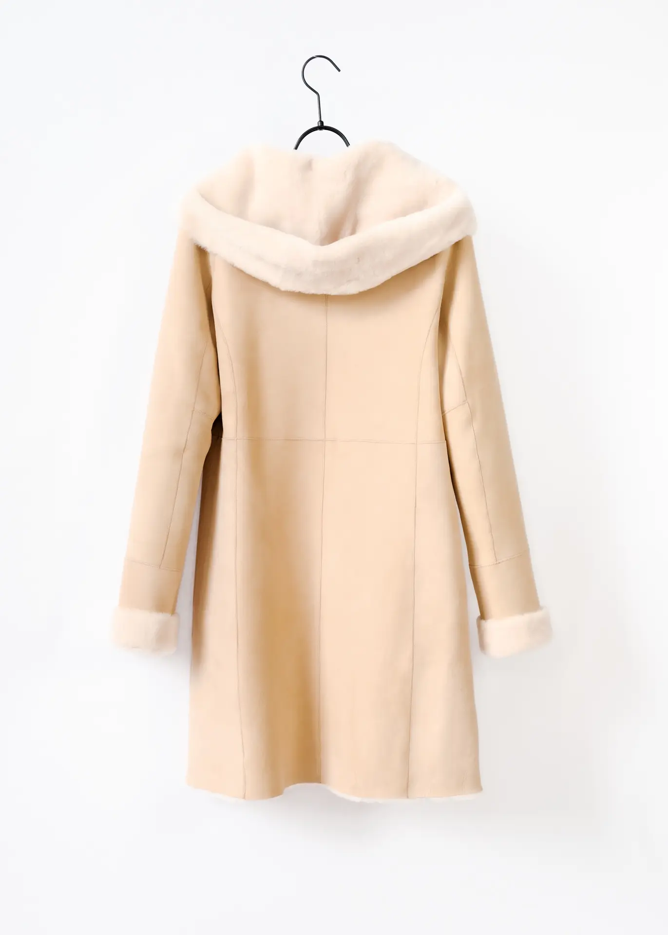 Lammfellmantel mit Kapuze - Beige – Bild 6