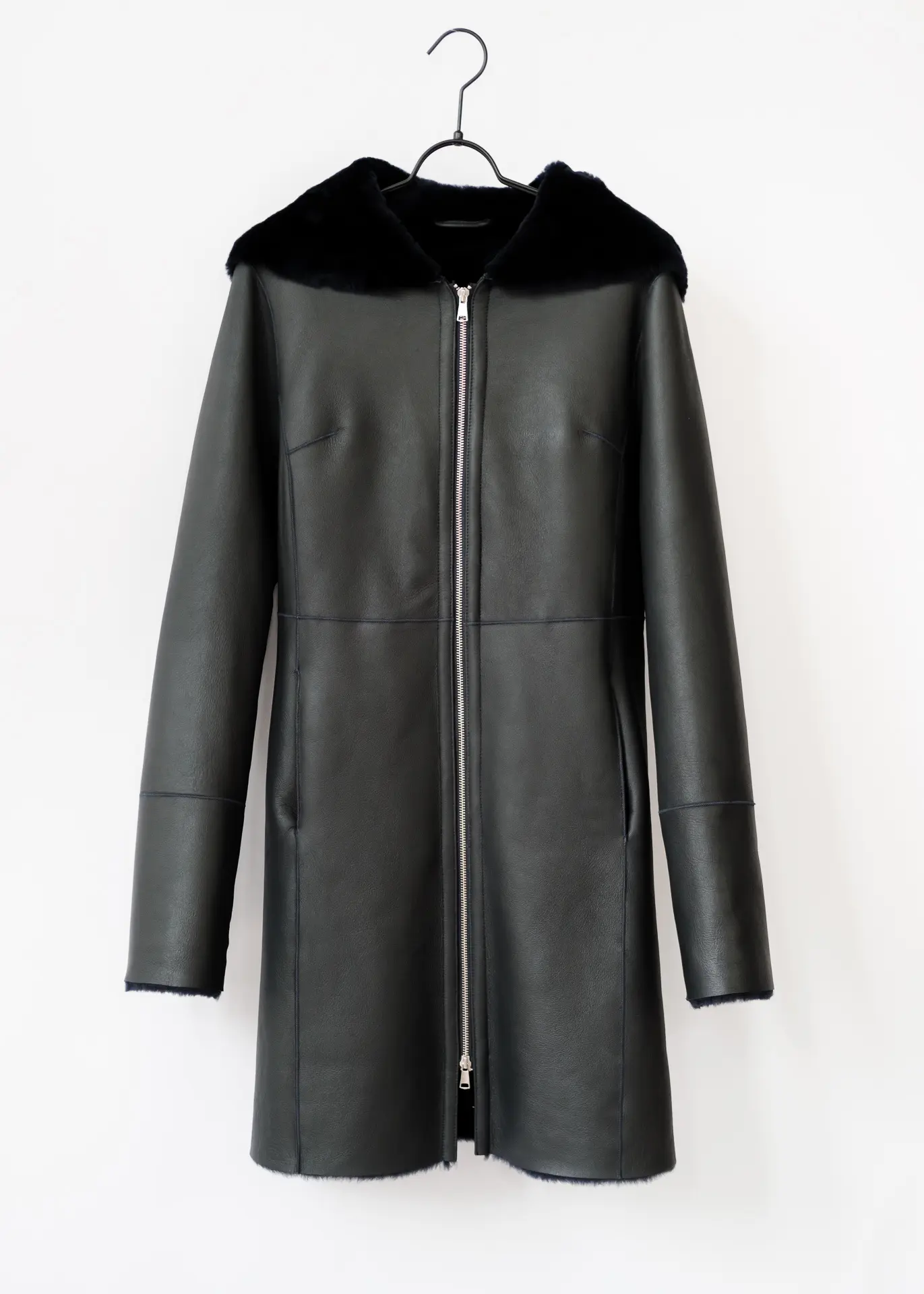 Lammfellmantel mit Kapuze - Navy – Bild 6